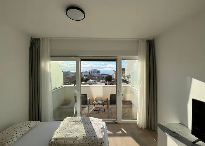 Apartment Seaside Escape Split